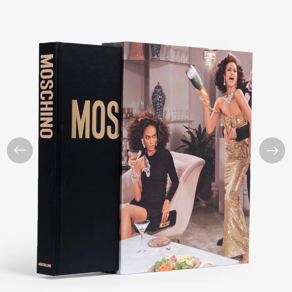 Moschino Book - Picture 2 of 8